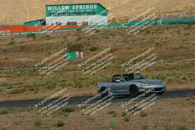 media/Jun-01-2025-CalClub SCCA (Sun) [[eae223c5dd]]/Group 1/Track Event 5/